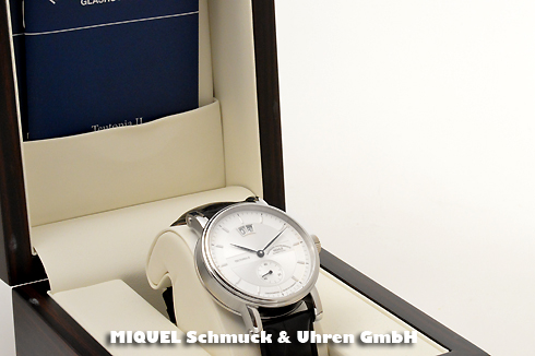 Mühle Glashütte Teutonia II mit Großdatum Chronometer - Limitiert auf nur 250 Stück