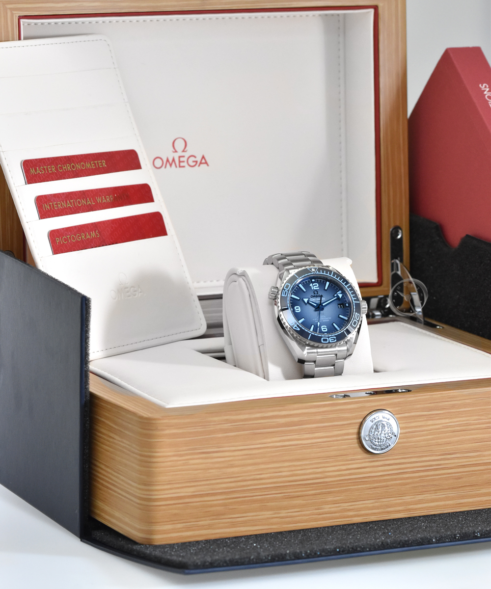 Omega Seamaster 300 Master Co-Axial Summer Blue Ref. 234.30.41.21.03.002