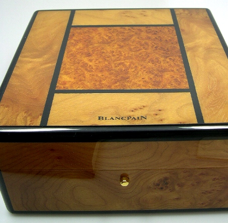 Blancpain Chronograph mit Ewigem Kalender aus der LÉMAN Serie