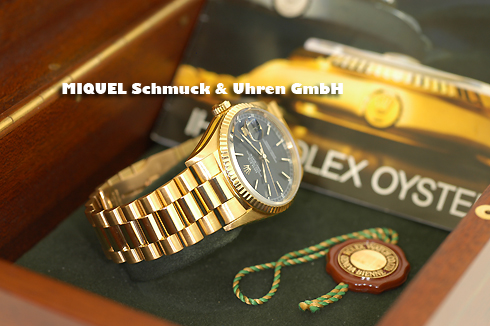 Rolex Day-Date in 18 Karat Gelbgold