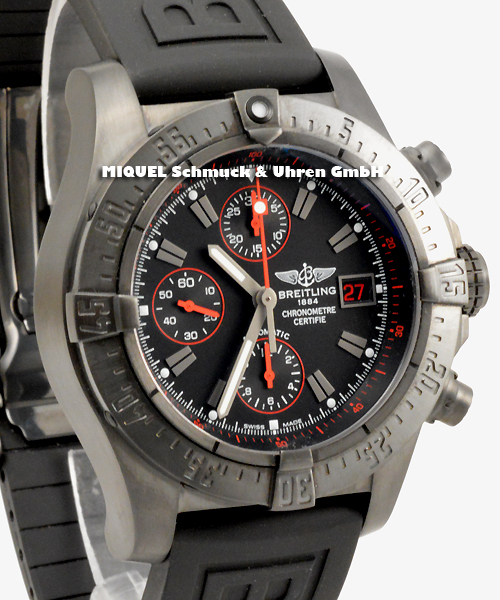 Breitling Super Avenger Blacksteel - LIMITIERT Chronograph Chronometer