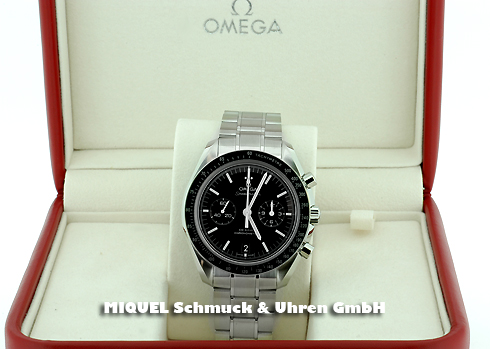 Omega Speedmaster Moonwatch Co-Axial Chronometer Chronograph