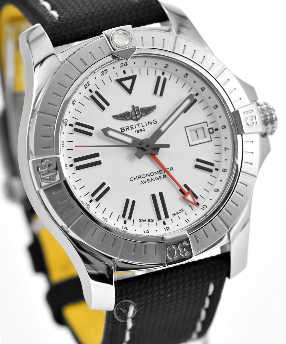 Breitling Avenger Automatic GMT 43 