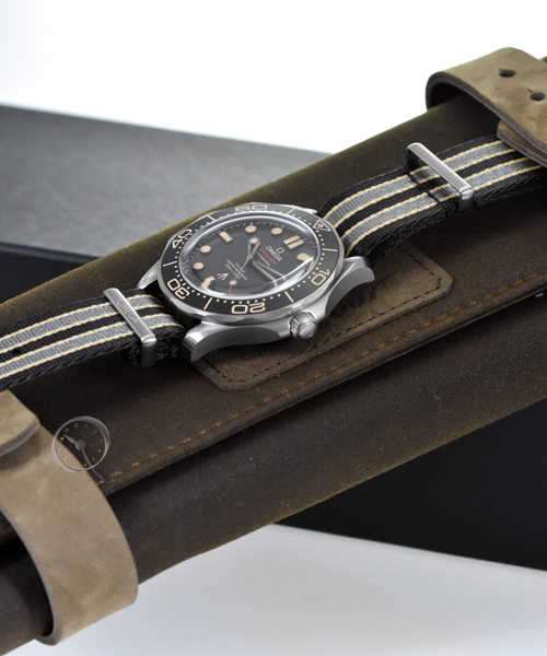 Omega Seamaster Diver 300M Master Co-Axial - 007 Edition
